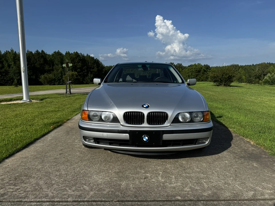 2000 BMW E39 540i - Image 4 of 31