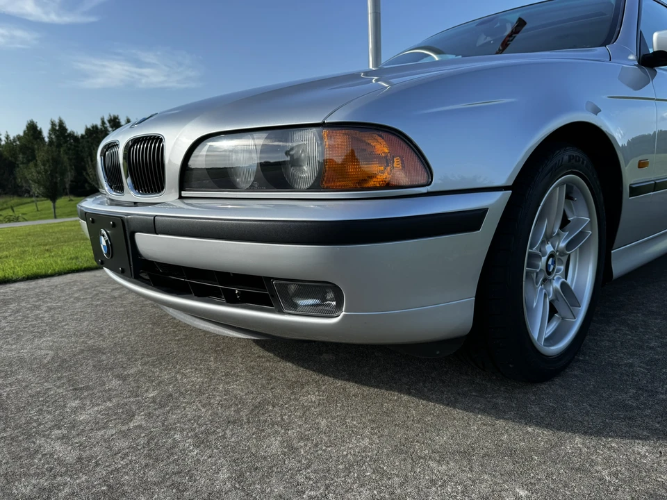 2000 BMW E39 540i - Image 28 of 31