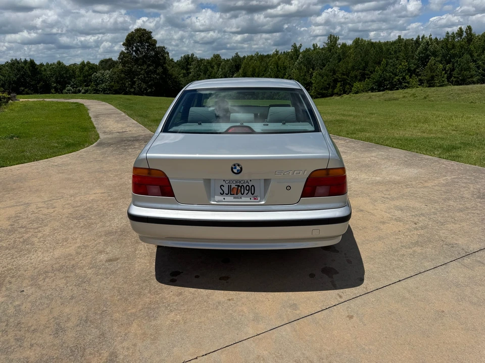 2000 BMW E39 540i - Image 18 of 31