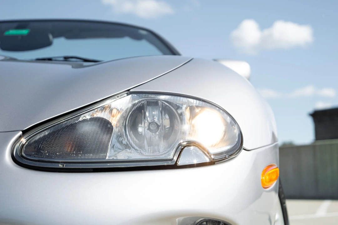2000 Jaguar X100 XK8 - Image 21 of 31