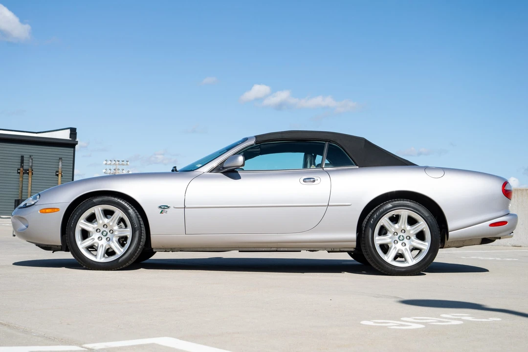 2000 Jaguar X100 XK8 - Image 11 of 31
