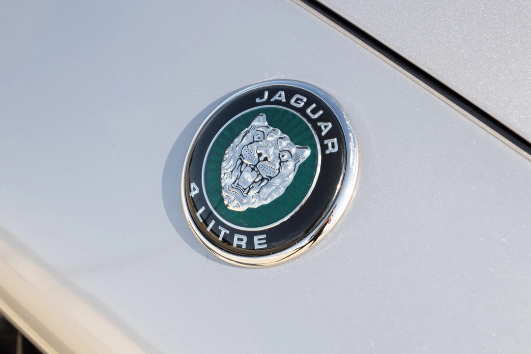 2000 Jaguar X100 XK8 - Image 18 of 31