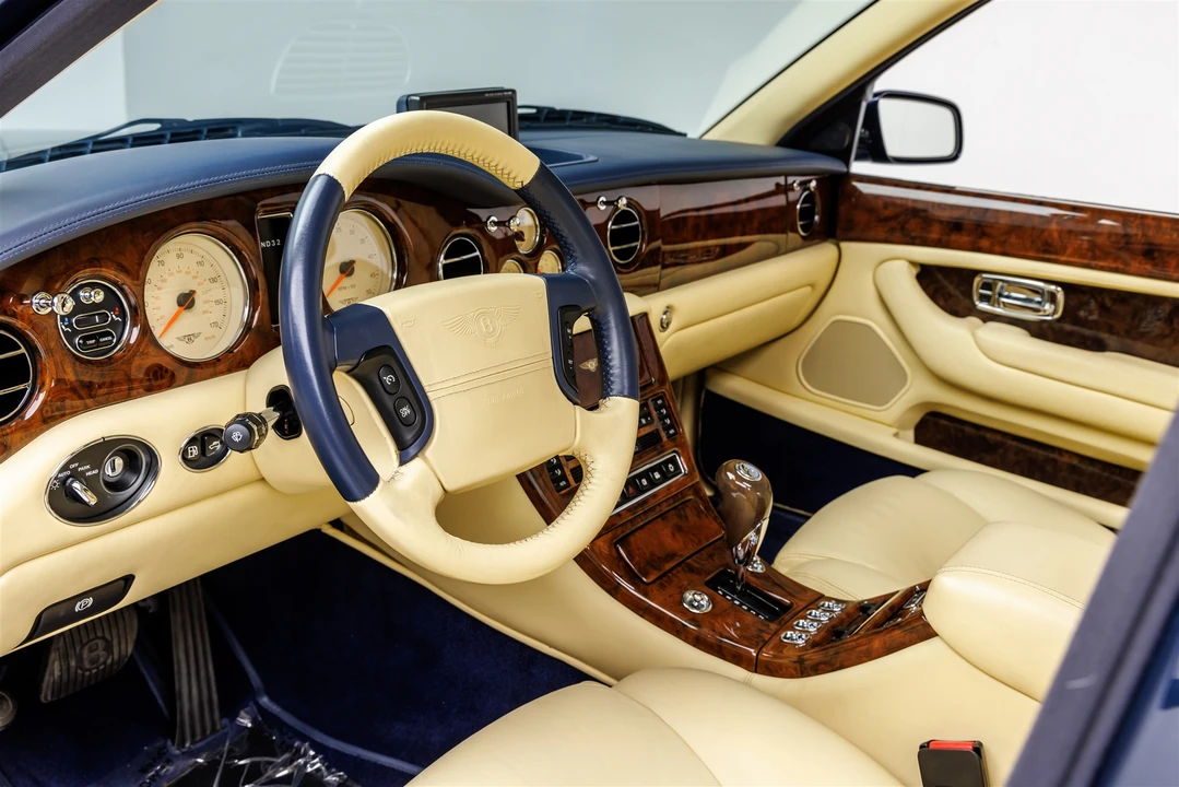 2001 Bentley Arnage - Image 28 of 31