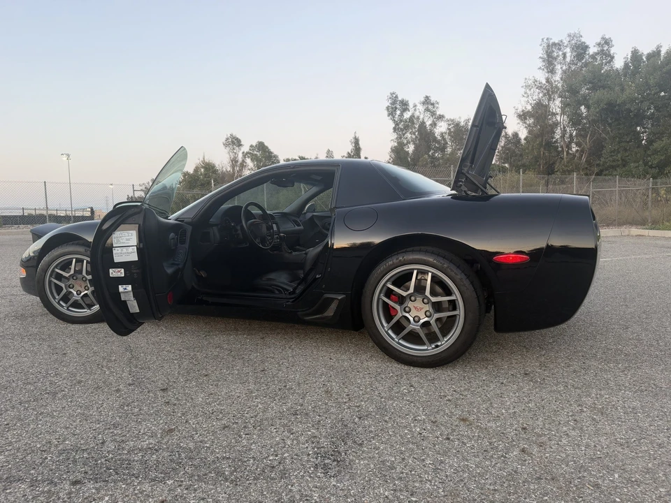 2001 Chevrolet Corvette C5 Z06 - Image 12 of 31