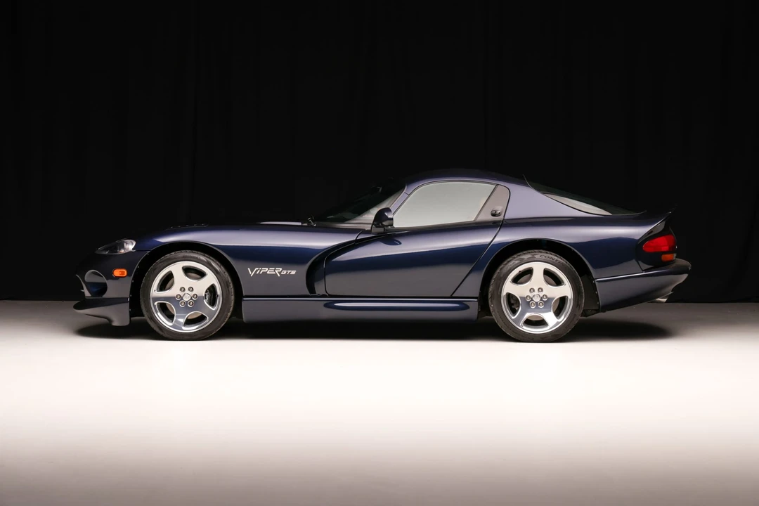 2001 Dodge Viper GTS 2nd Gen - Image 4 of 31