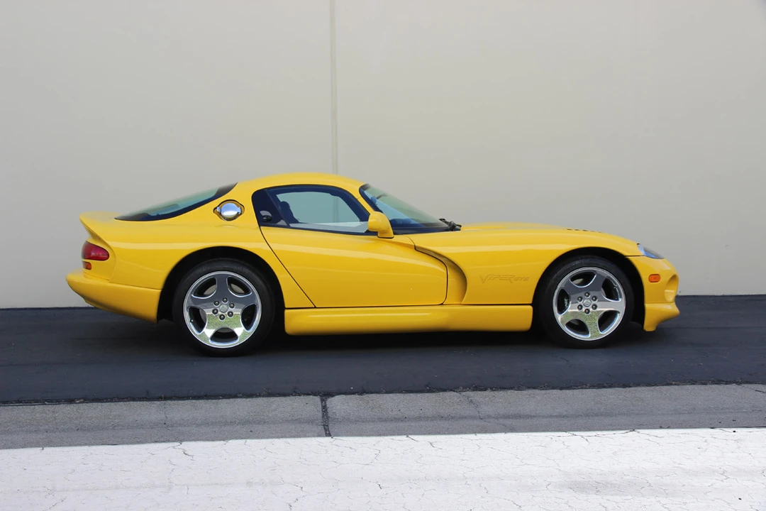 2001 Dodge Viper GTS 2nd Gen - Image 15 of 31