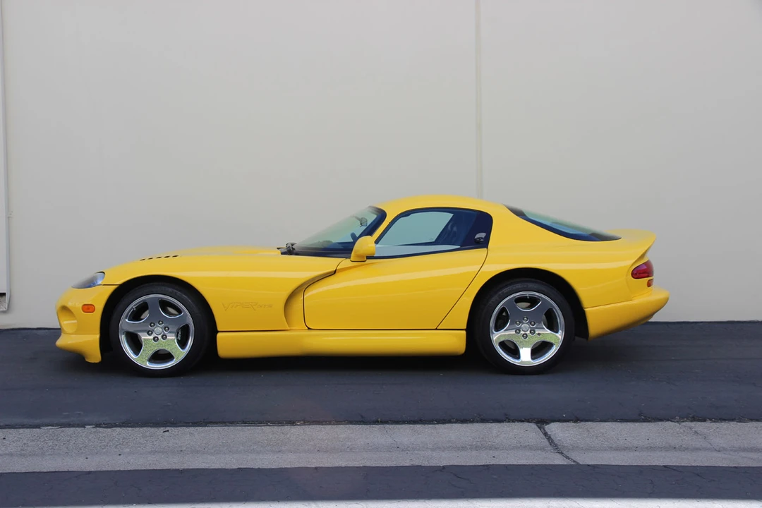 2001 Dodge Viper GTS 2nd Gen - Image 5 of 31
