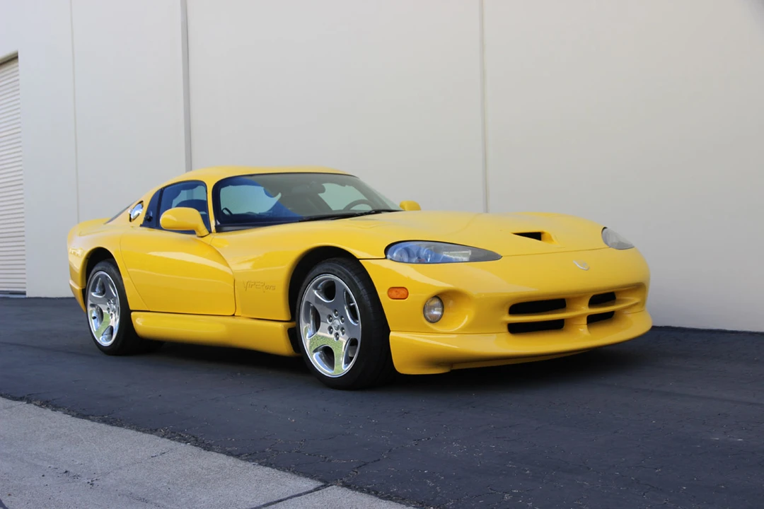 2001 Dodge Viper GTS 2nd Gen - Image 17 of 31