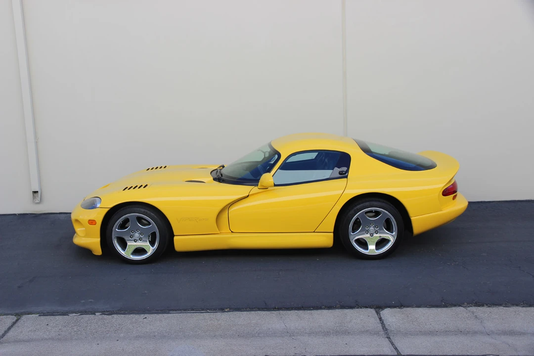2001 Dodge Viper GTS 2nd Gen - Image 4 of 31