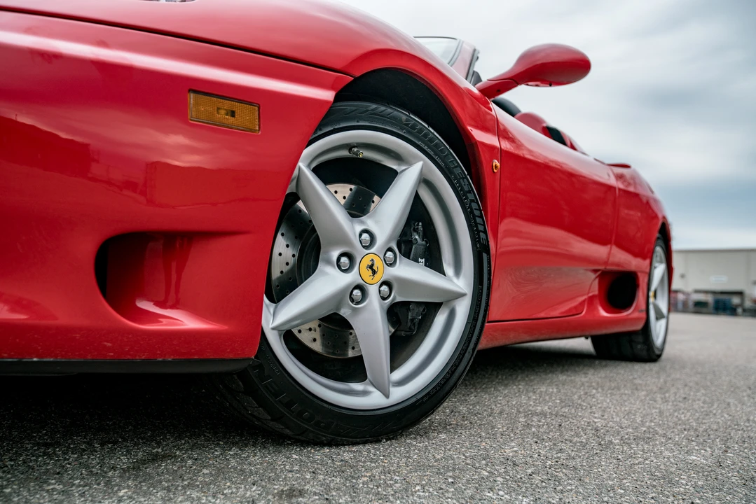 2001 Ferrari 360 Spider - Image 10 of 31