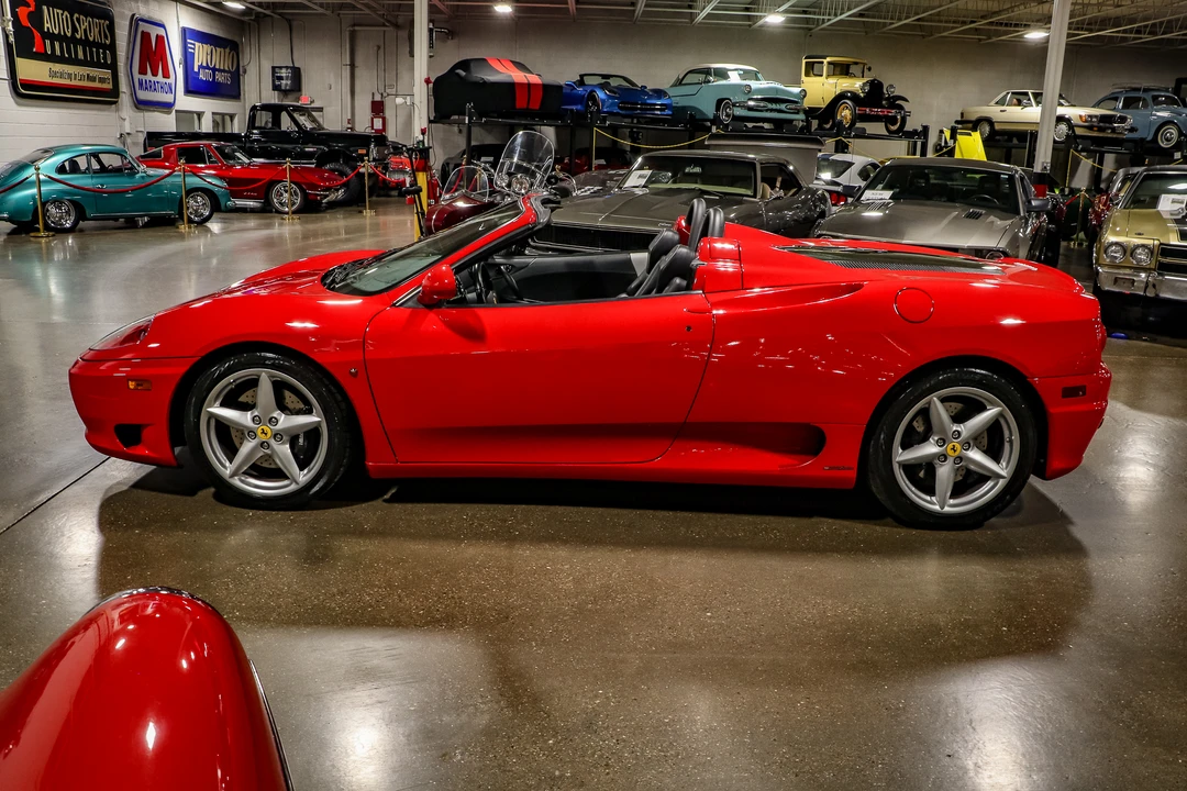 2001 Ferrari 360 Spider - Image 25 of 31