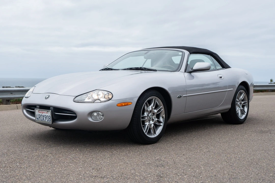 2001 Jaguar X100 XK8 - Image 9 of 31