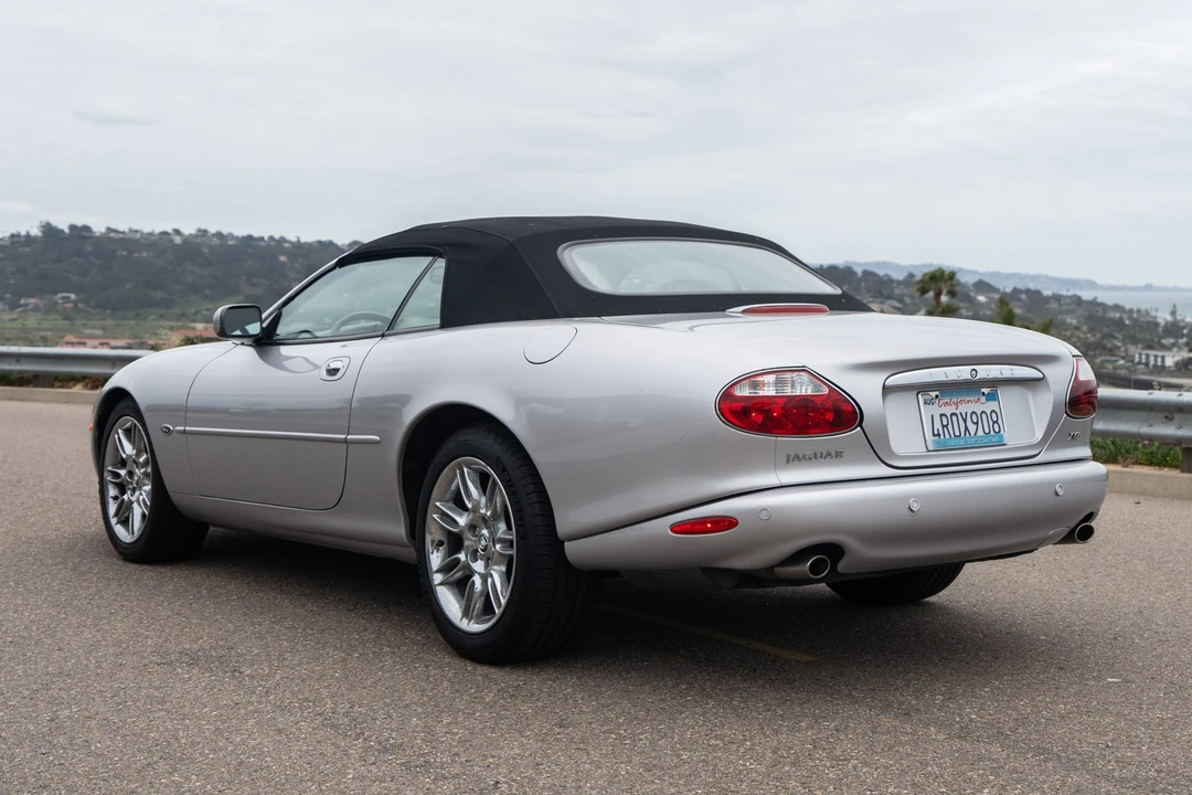2001 Jaguar X100 XK8 - Image 16 of 31