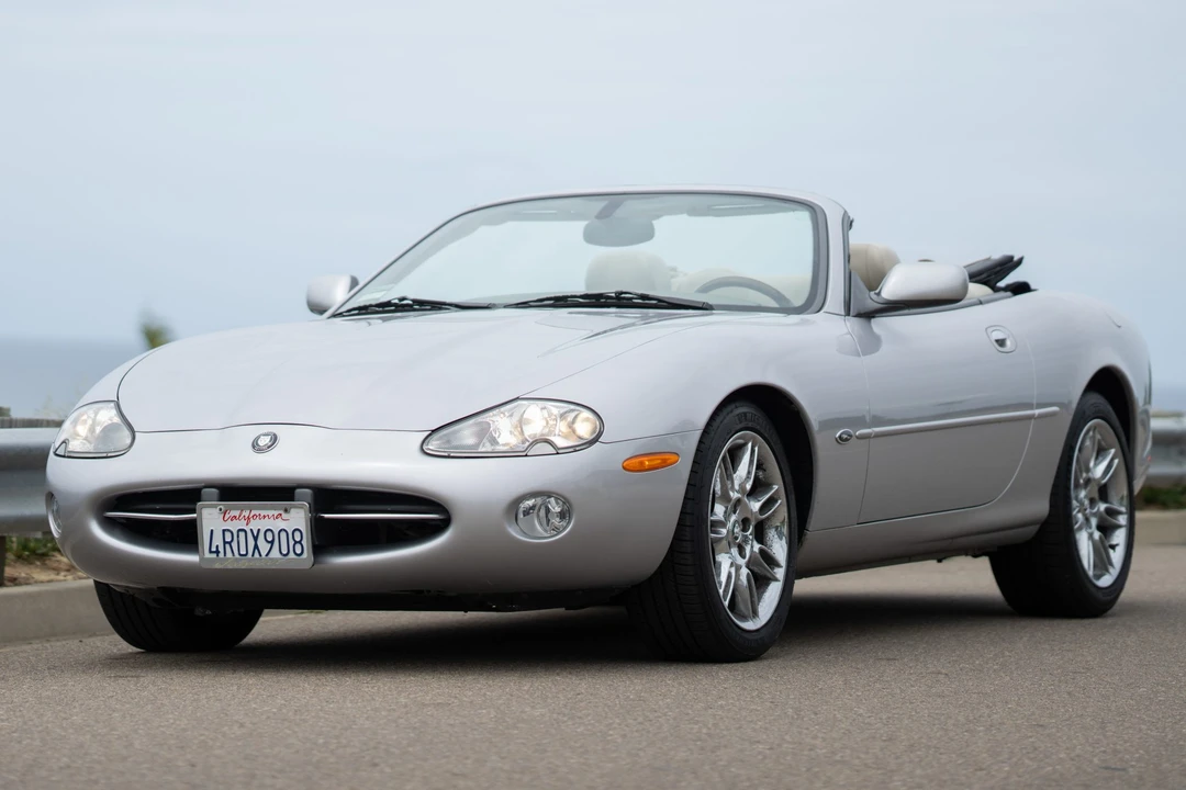 2001 Jaguar X100 XK8 - Image 2 of 31