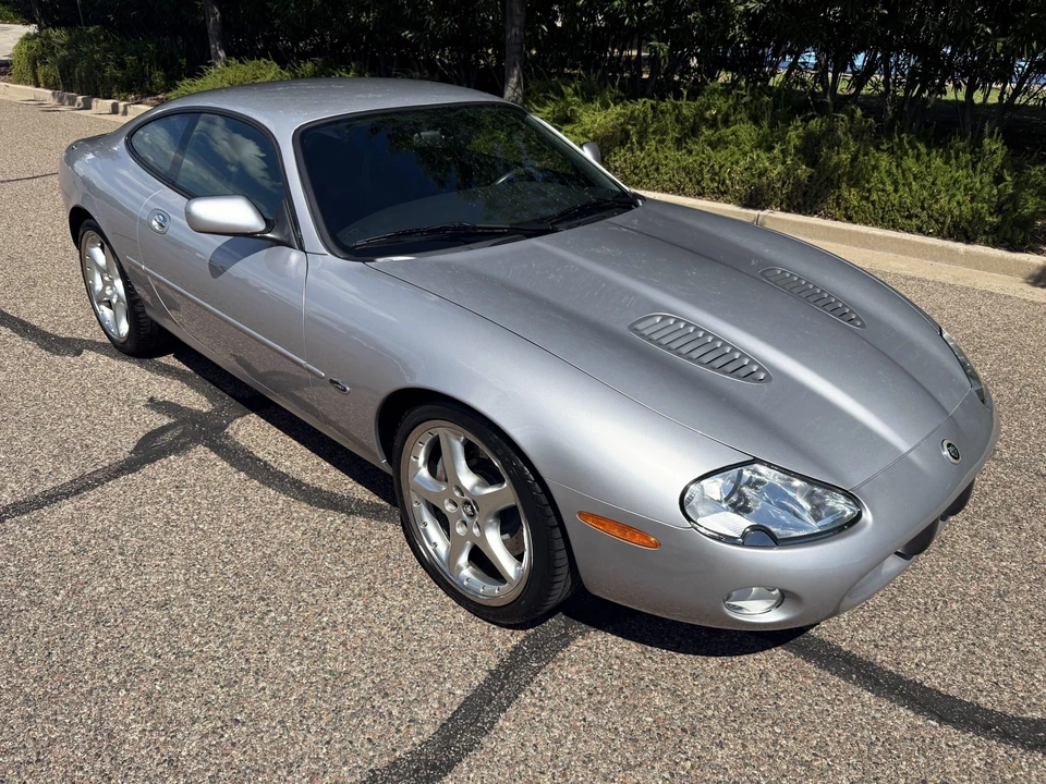 2001 Jaguar X100 XKR - Image 9 of 31