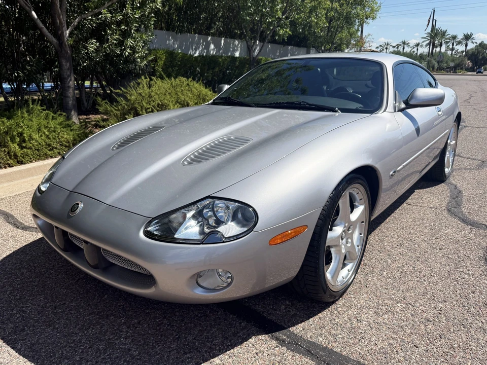 2001 Jaguar X100 XKR - Image 3 of 31