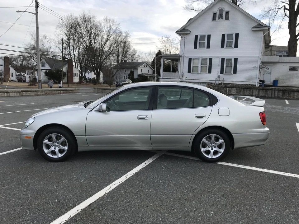 2001 Lexus GS 2nd Gen - Image 11 of 31
