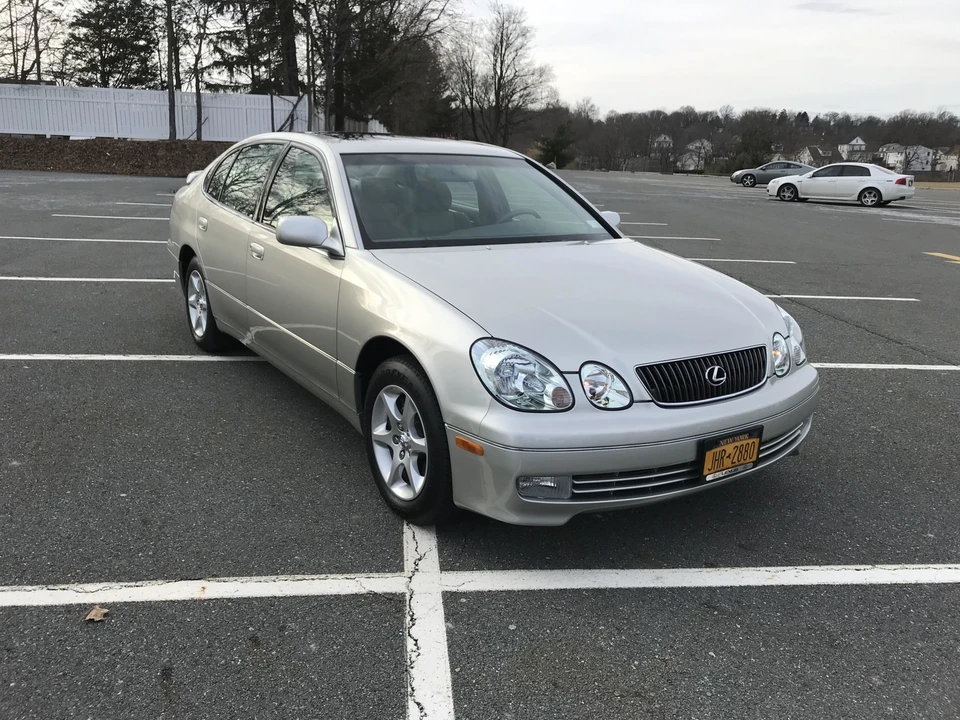 2001 Lexus GS 2nd Gen - Image 18 of 31