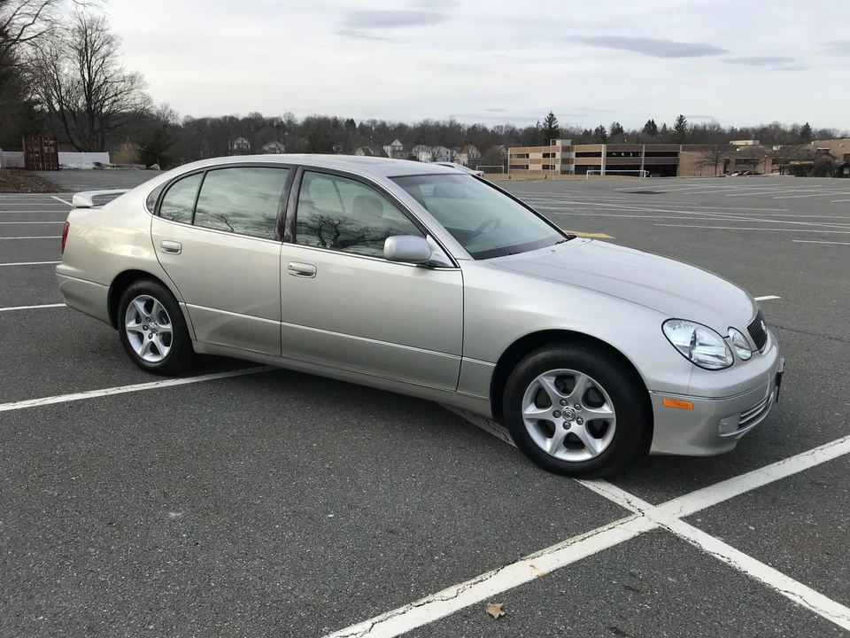 2001 Lexus GS 2nd Gen - Image 3 of 31