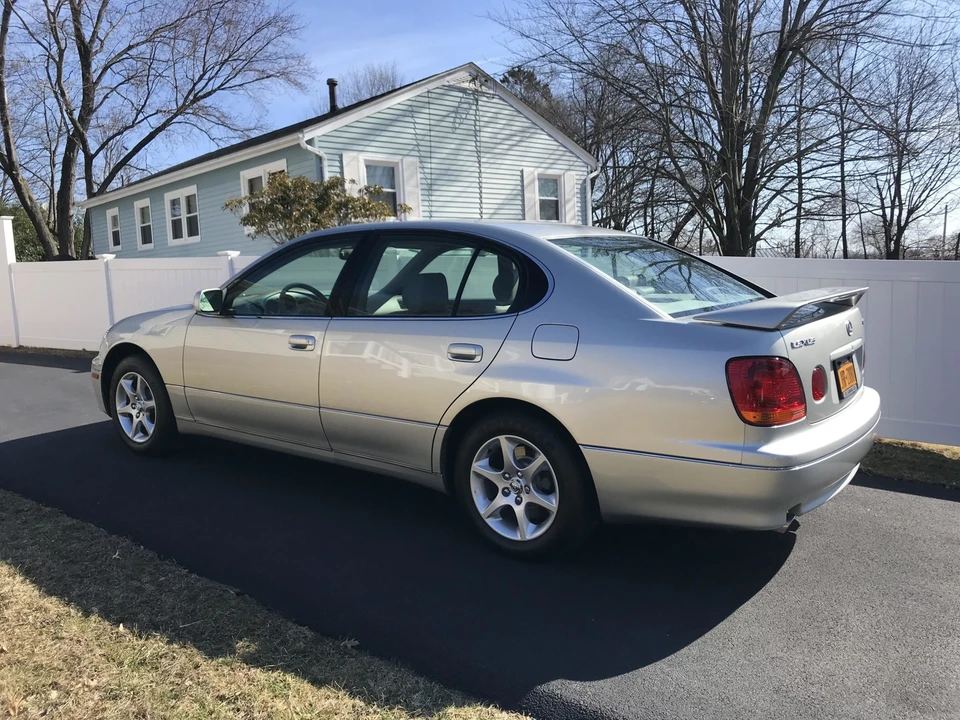 2001 Lexus GS 2nd Gen - Image 17 of 31