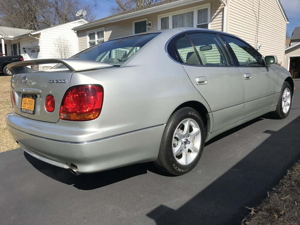 2001 Lexus GS 2nd Gen - Image 26 of 31