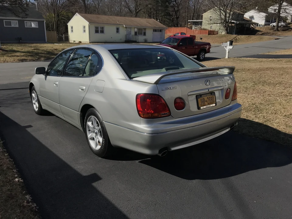 2001 Lexus GS 2nd Gen - Image 18 of 31