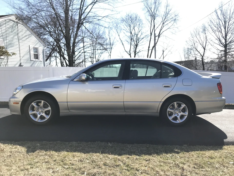 2001 Lexus GS 2nd Gen - Image 13 of 31