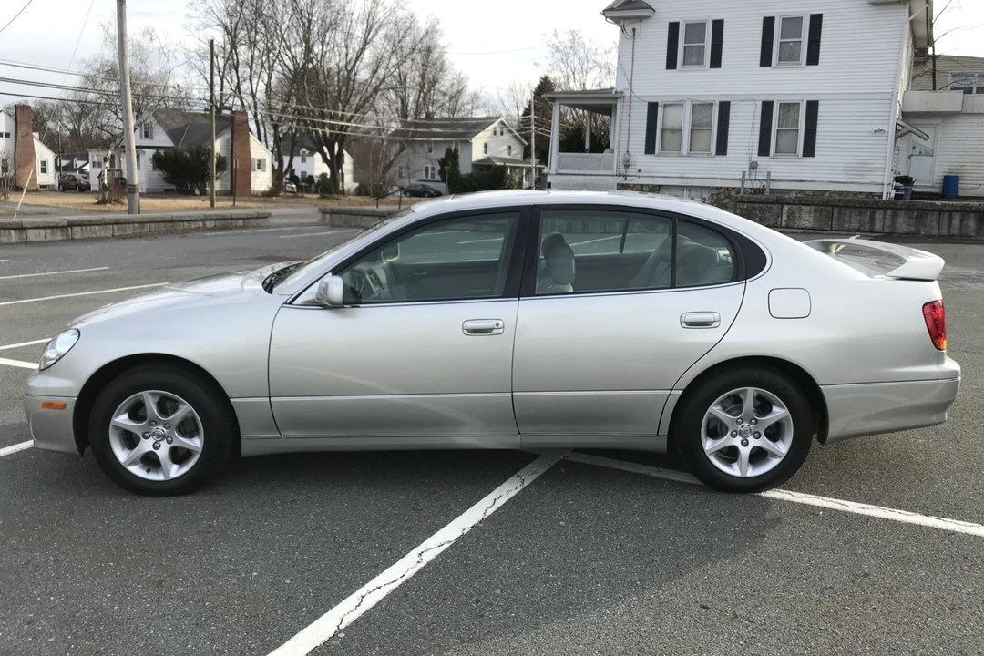 2001 Lexus GS 2nd Gen - Image 12 of 31