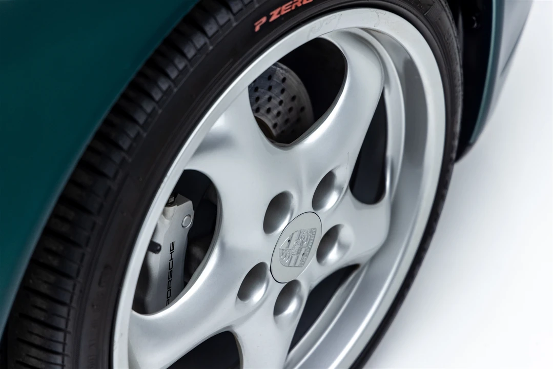 2001 Porsche 996 Carrera - Image 31 of 31