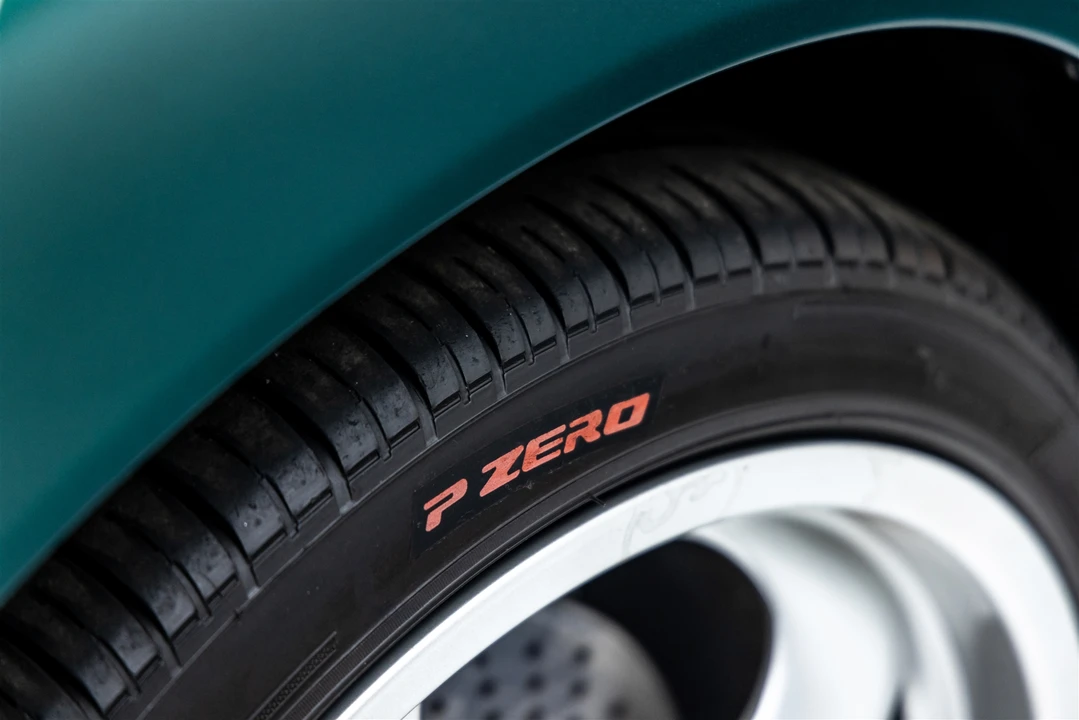 2001 Porsche 996 Carrera - Image 30 of 31