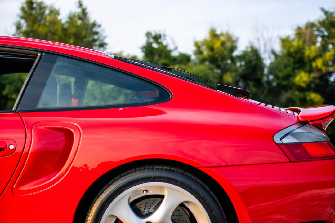 2001 Porsche 996 Turbo - Image 27 of 31