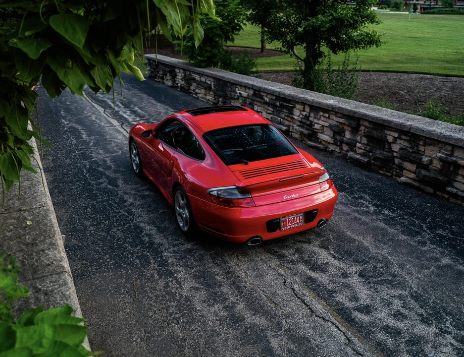 2001 Porsche 996 Turbo - Image 19 of 31