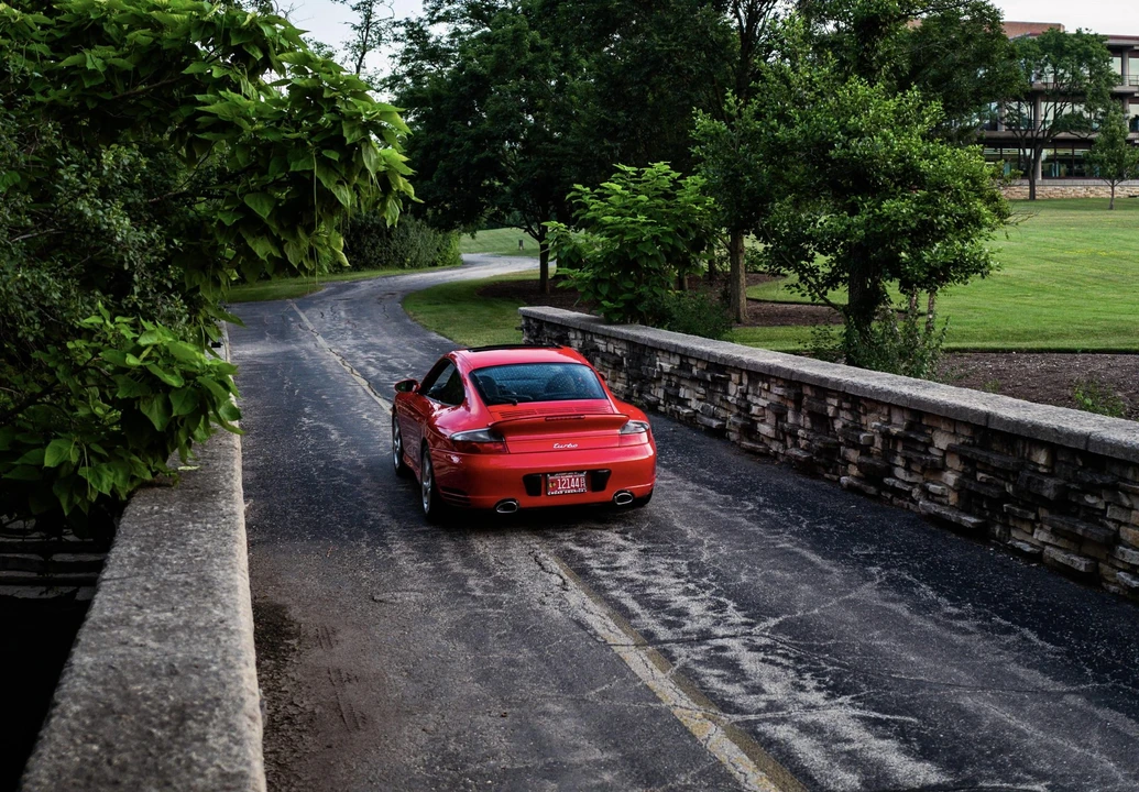2001 Porsche 996 Turbo - Image 18 of 31