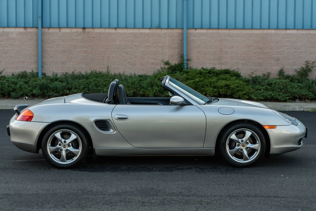 2001 Porsche 986 Boxster - Image 18 of 31