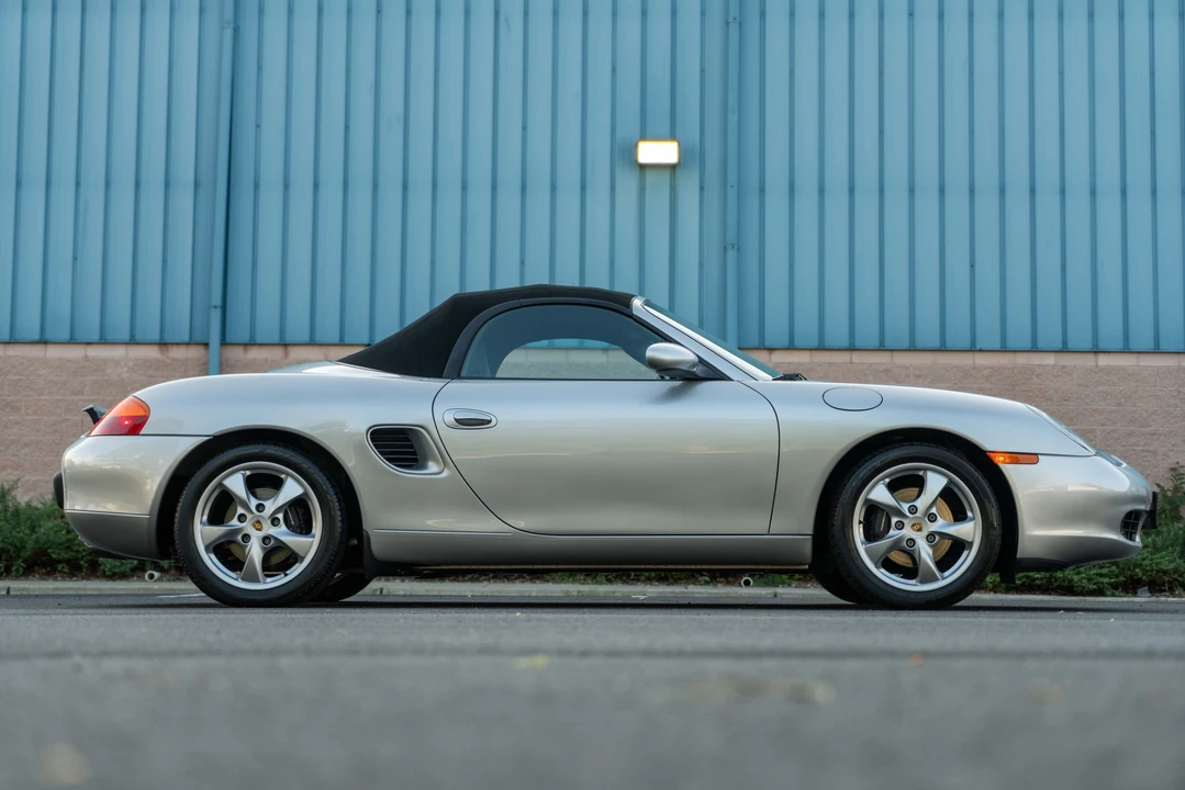 2001 Porsche 986 Boxster - Image 16 of 31