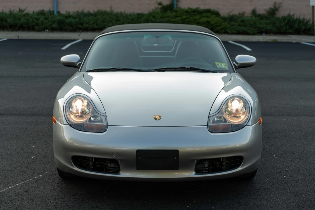 2001 Porsche 986 Boxster - Image 12 of 31