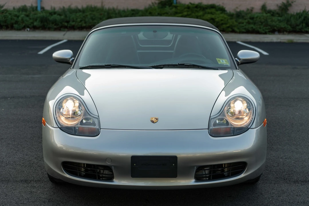 2001 Porsche 986 Boxster - Image 14 of 31