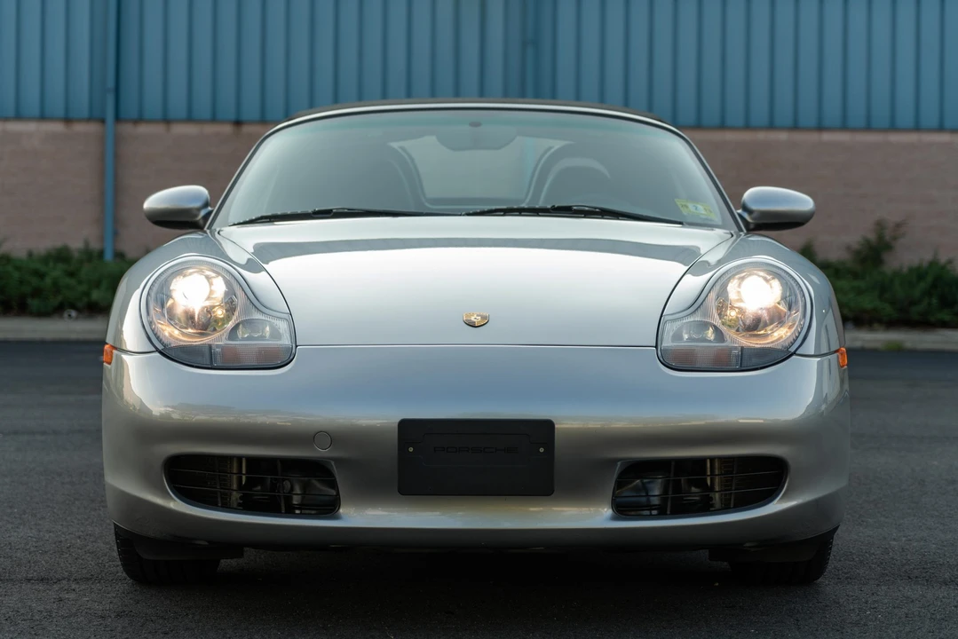 2001 Porsche 986 Boxster - Image 11 of 31