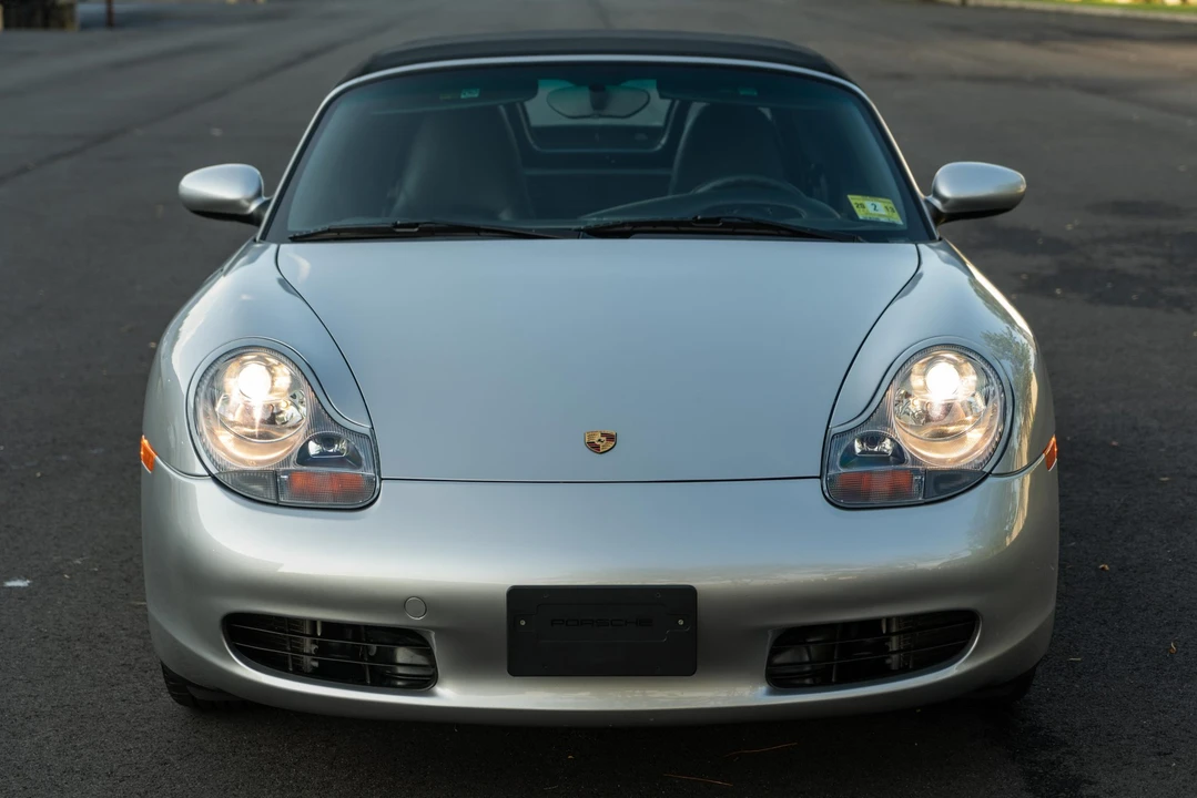2001 Porsche 986 Boxster - Image 9 of 31