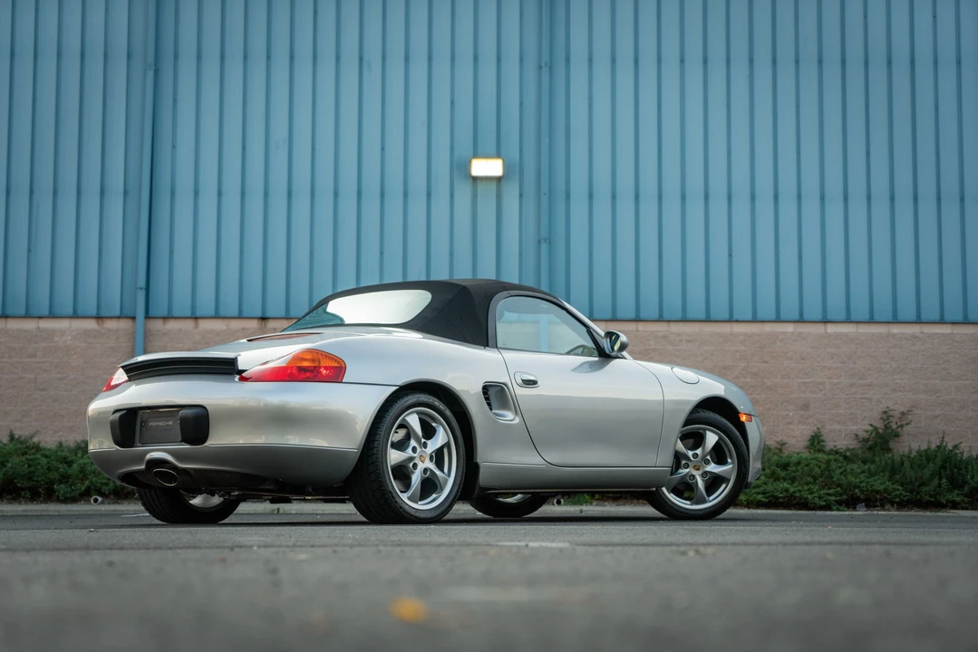 2001 Porsche 986 Boxster - Image 26 of 31