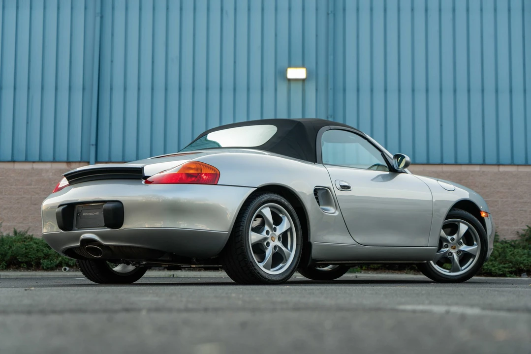 2001 Porsche 986 Boxster - Image 23 of 31
