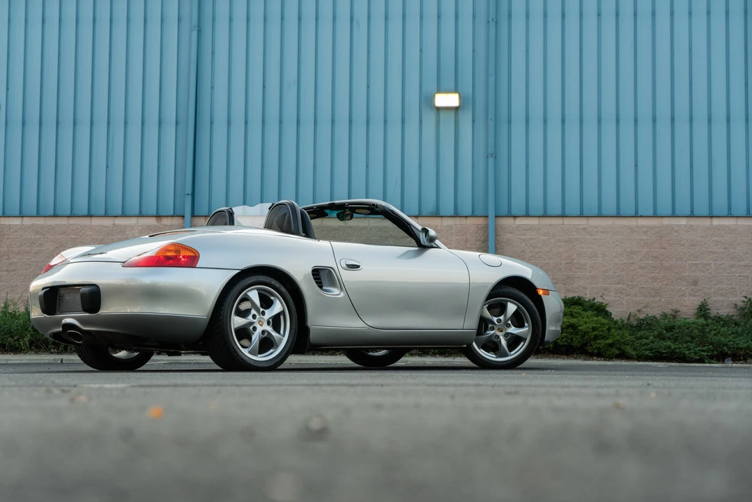 2001 Porsche 986 Boxster - Image 22 of 31