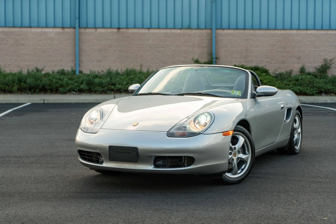 2001 Porsche 986 Boxster - Image 5 of 31