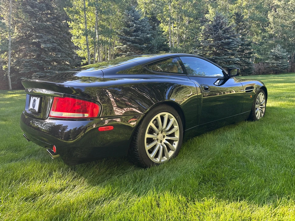 2002 Aston Martin Vanquish 1st Gen - Image 9 of 31