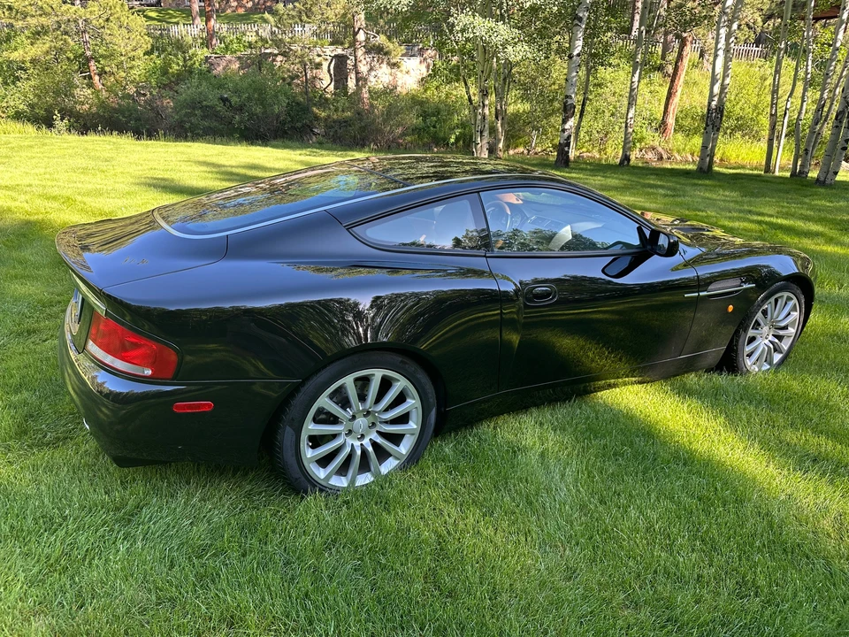2002 Aston Martin Vanquish 1st Gen - Image 10 of 31
