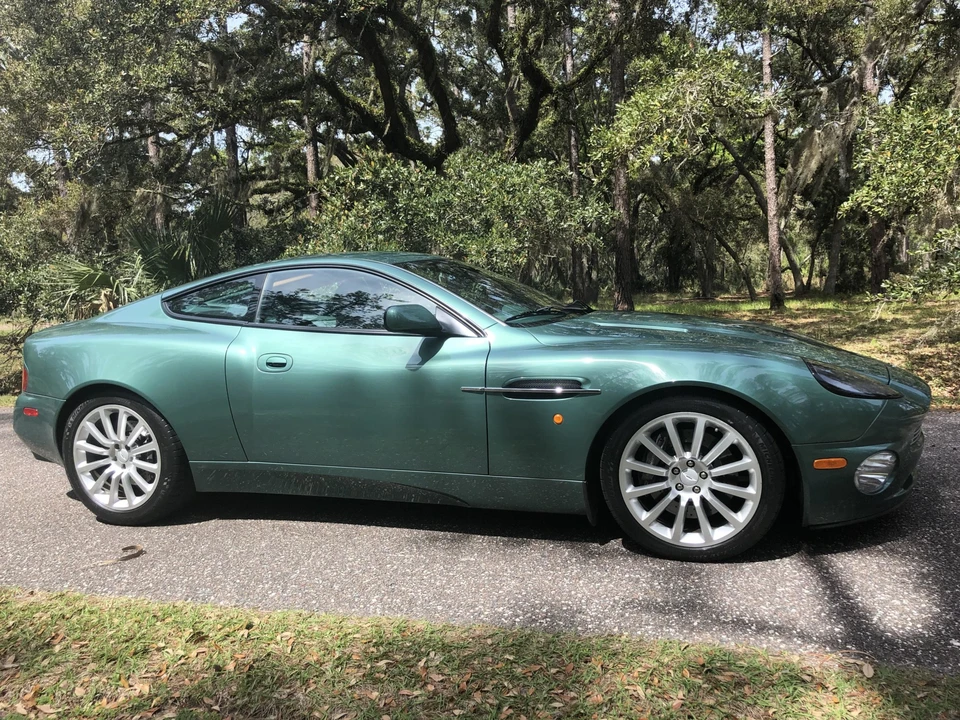 2002 Aston Martin Vanquish 1st Gen - Image 18 of 31