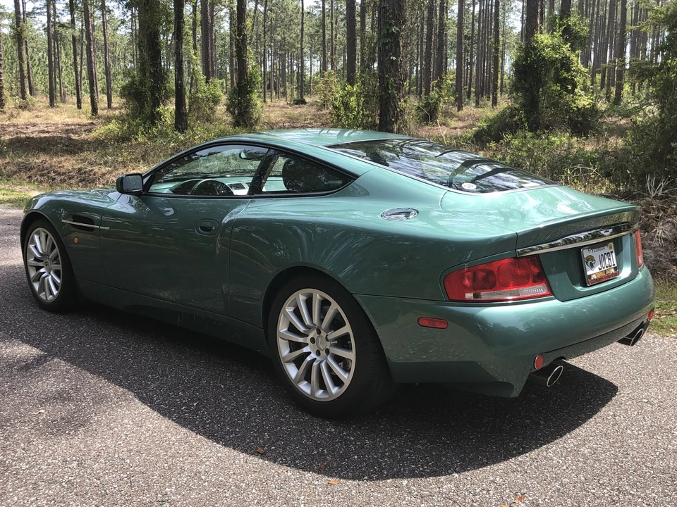 2002 Aston Martin Vanquish 1st Gen - Image 13 of 31