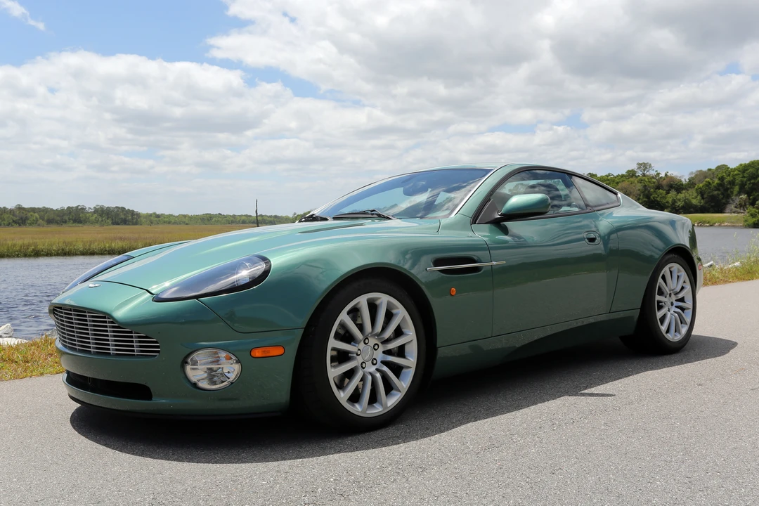 2002 Aston Martin Vanquish 1st Gen - Image 8 of 31