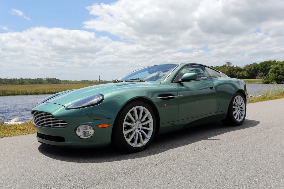 2002 Aston Martin Vanquish 1st Gen - Image 9 of 31