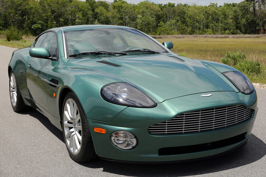 2002 Aston Martin Vanquish 1st Gen - Image 20 of 31